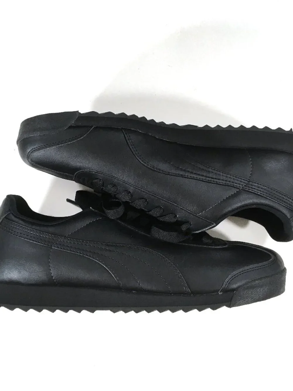 Puma Roma Sneakers Mens Size 11.5 Black Lace Up 353572